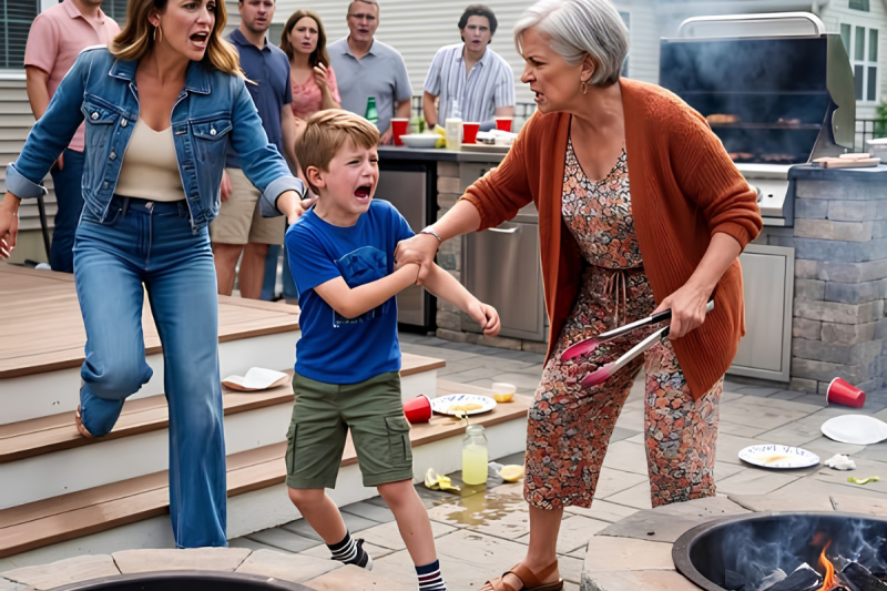 Mi Madre Quemó la Mano de Mi Hijo de 7 Años en una Barbacoa Familiar… Pero Olvidó que Alguien Estaba Viéndolo Todo